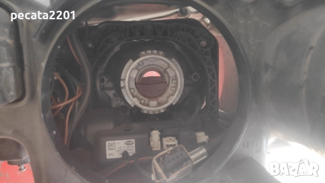 Продавам - оригинален десен ксенонов фар за Шкода СуперБ за части, снимка 4 - Части - 51862348