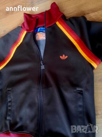 Горнище Adidas S/M, снимка 4 - Спортни екипи - 38290335