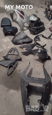Части за Suzuki GSXR 1000 2000-2003, снимка 2 - Части - 35312225