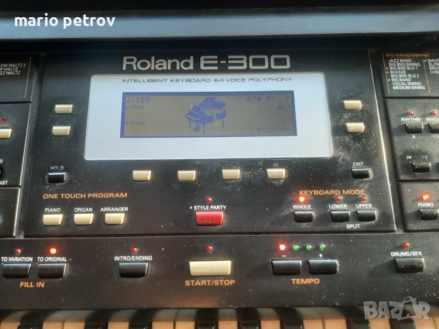 Продавам синтезатор ROLAND E-300 Цена-180 Евро, снимка 3 - Синтезатори - 54072832
