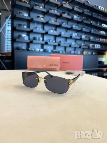 очила с черен обикновен калъф miu miu ray ban , снимка 5 - Слънчеви и диоптрични очила - 50714188