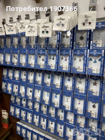 Swarovski - Оригинал Австрия, снимка 3 - Колиета, медальони, синджири - 53192372