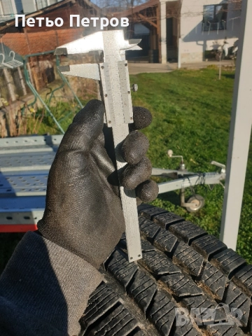 Зимни гуми Pirelli 225 65 17, снимка 4 - Гуми и джанти - 50351680