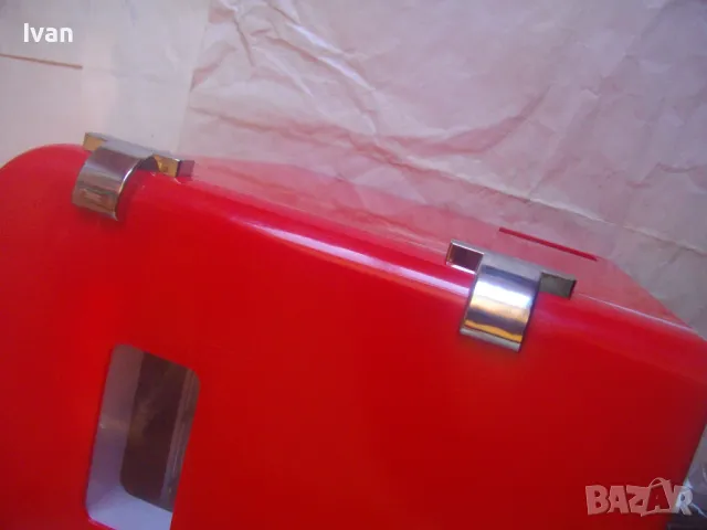 Нов Немски 220V 12V МИНИ ХЛАДИЛНИК 2 ФУНКЦИИ ИЗСТУДЯВАНЕ ЗАТОПЛЯНЕ Elektrischer Mini - Kuhischrank, снимка 9 - Хладилници - 47691274