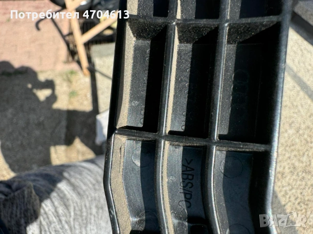 Водач на преден десен колан на Ауди Audi A8 D4 H4 само за 10Eur. 4h0857818, снимка 4 - Части - 53116818