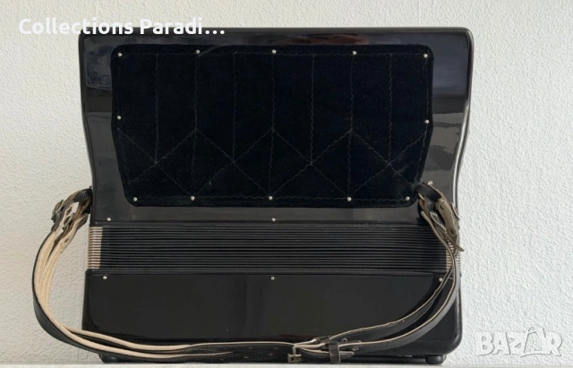 Акордеон Weltmeister S4 Cassotto 120 баса , снимка 2 - Акордеони - 54166025