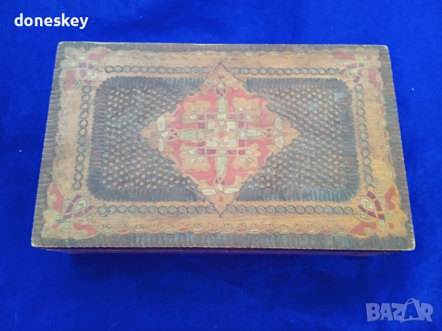 Дървена кутия голяма, снимка 2 - Антикварни и старинни предмети - 37508645