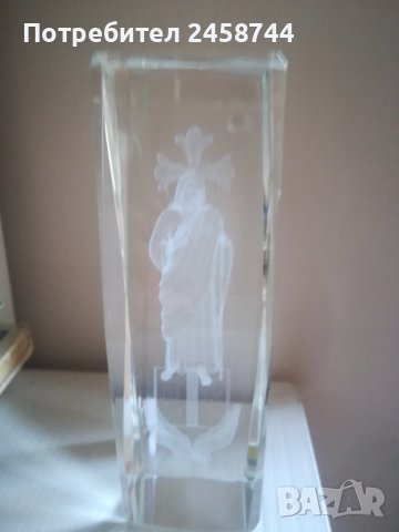 Статуетка и свещник