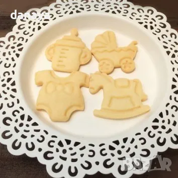 2188 Форми за сладки с бутало и релеф Бебе резец за тесто 4 броя в комплект, снимка 2 - Форми - 48587489