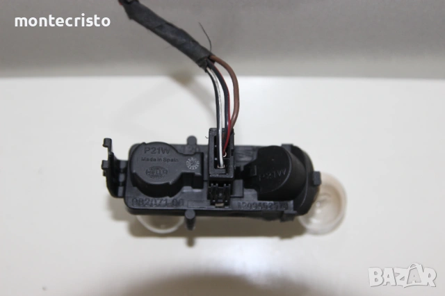 Дясна платка стоп Seat Leon 1P (2005-2009г.) 1P0945257B десен ламподържач външен стоп, снимка 2 - Части - 53312741