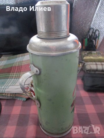 Термос 2 литра китайски  винтидж произведен през 70-те години на 20-ти век добре запазен, снимка 2 - Други - 35465379