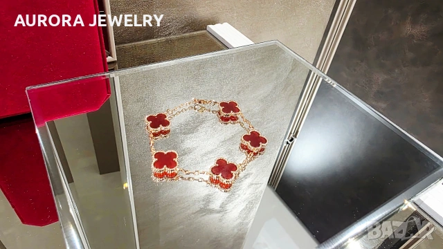 Van Cleef & Arpels VCA 5 Motifs Rose Gold Red Carnelian Vintage Alhambra Дамска Гривна, снимка 5 - Гривни - 53375761