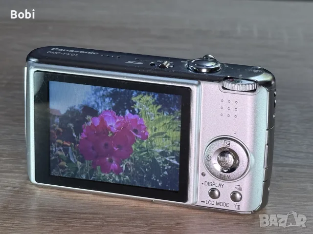 Panasonic LUMIX DMC-FX01 Y2K, снимка 4 - Фотоапарати - 55886206