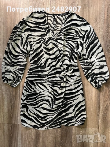 Дамска рокля ZARA, снимка 2 - Рокли - 54131065