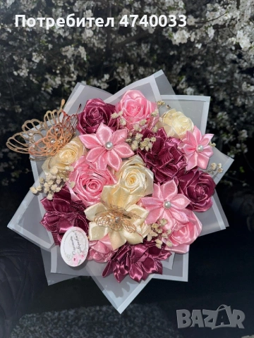 Красив и нежен сатенен букет - ръчна изработка, снимка 2 - Подаръци за жени - 54084329