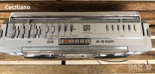 Радиокасетофон 💥Красиво JVC RC-M70 !, снимка 8 - Радиокасетофони, транзистори - 52642357