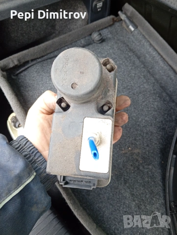 6N0982257 Помпа за централно заключване за Volkswagen Polo 2000, снимка 3 - Части - 53201505