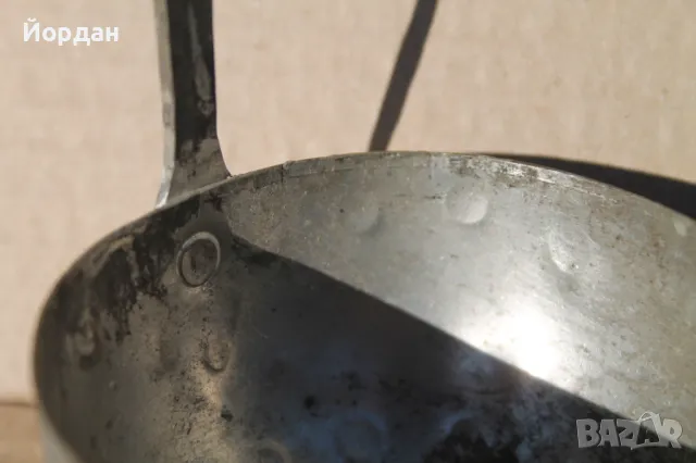 Меден ръчно кован черпак за чешма, снимка 3 - Антикварни и старинни предмети - 47511346