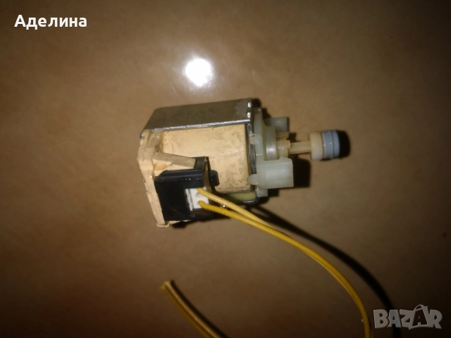 Whirlpool части за миялна машина adp221wh, снимка 5 - Съдомиялни - 52697237