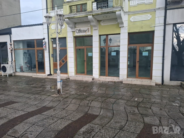 Магазин Офис Търговски Обект 40кв.м. или 80кв.м.под Наем Идеален Център гр.Каварна, снимка 2 - Магазини - 52451264