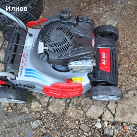 Бензинова самоходна косачка BRIGGS N STRATTON , снимка 3 - Градинска техника - 51734662