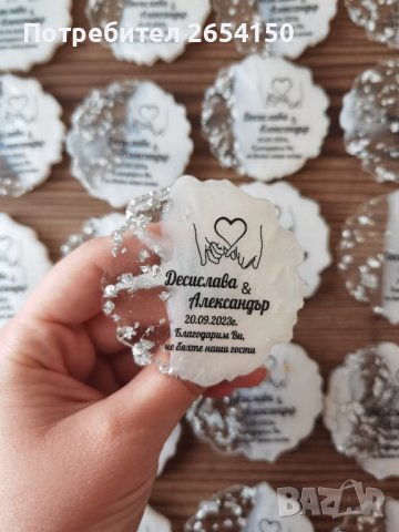 Магнитчета от епоксидна смола, подаръчета за сватба, снимка 3 - Декорация - 42510906