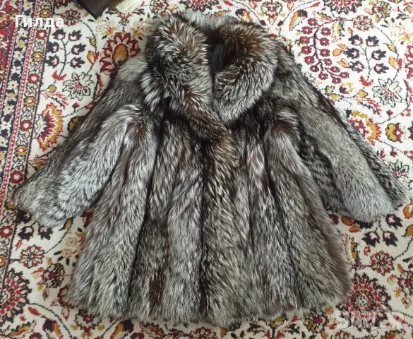 Saga Fox манто сребърна лисица размер 38 налично, снимка 6 - Палта, манта - 48576171