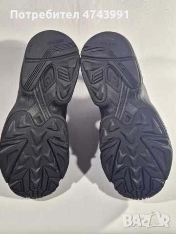 Оригинални маратонки Adidas YUNG-1 в отлично състояние! , снимка 5 - Маратонки - 53953218