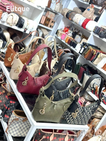 чанти Christian dior ➡️28cm⬆️22cm 🌟 