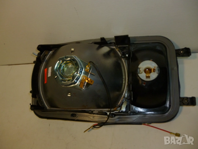 Фар десен за MERCEDES 2517 № 505501, снимка 2 - Части - 52988849