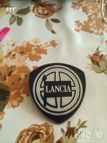 Продавам оригинална емблема от Lancia Beta 1972г., снимка 2 - Аксесоари и консумативи - 33752431