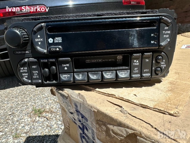 Оригинален аудио плеър Гранд Чероки Wj, снимка 4 - Части - 52007032