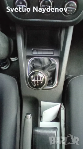 Vw Golf (Jetta) 1.9, снимка 6 - Автомобили и джипове - 53286341