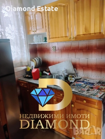 Двуетажна къща в село Змейово, обл. Стара Загора, снимка 3 - Къщи - 52800381