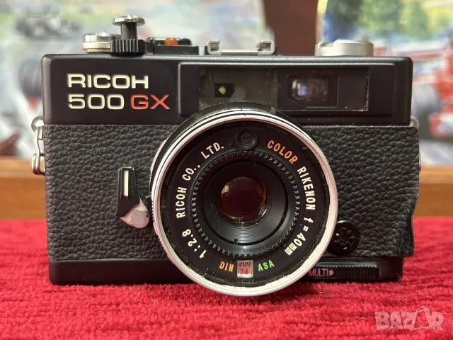 Ricoh 500 GX — ретро аналогов далекомерен (rangefinder) фотоапарат за 35 мм филм