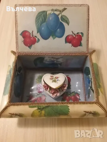 Старинна кутия за бижута, снимка 2 - Антикварни и старинни предмети - 56251659
