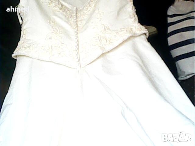 lлуксозна красива бул4инска бяла рокла edal bredals, снимка 3 - Рокли - 39788253
