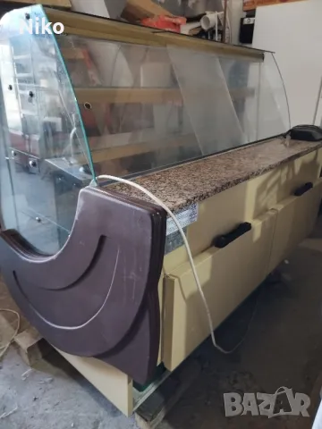 Хладилна витрина , снимка 2 - Хладилни витрини и фризери - 48246461