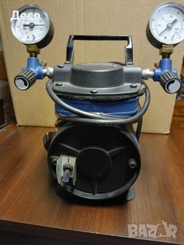 Медицинско оборудване вакуум помпа-компресор USA., снимка 4 - Индустриална техника - 52501522