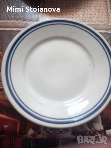 Порцеланови чинии -българско производство.