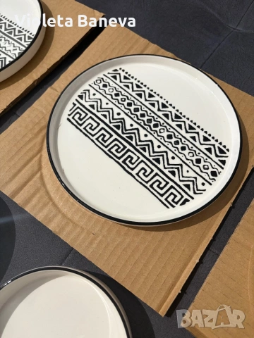 НОВ керамичен сет от 12 части, снимка 2 - Сервизи - 53070507