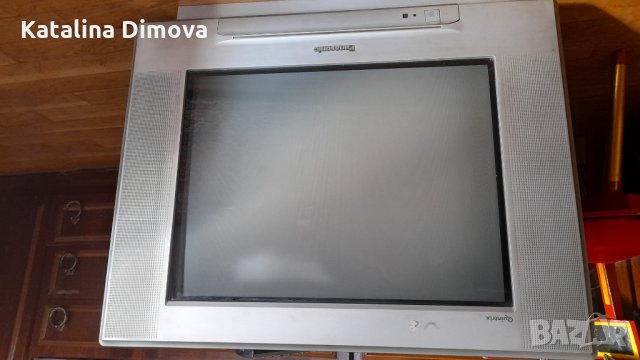 Продавам телевизор Panasonic