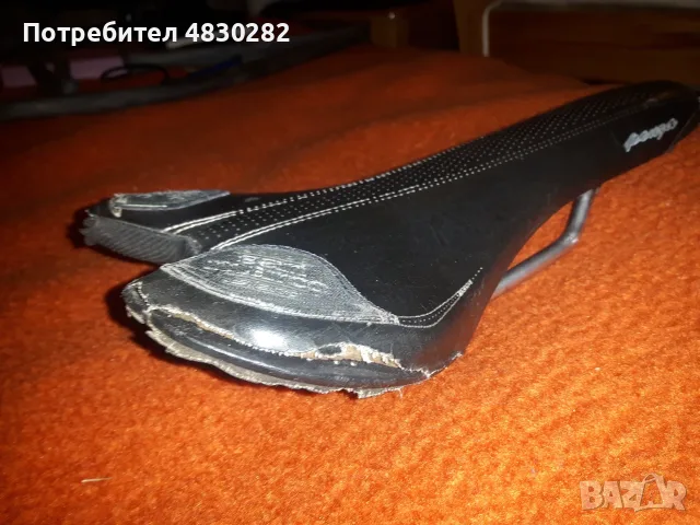 Стара отлична седалка Selle italia island, снимка 4 - Части за велосипеди - 55742641