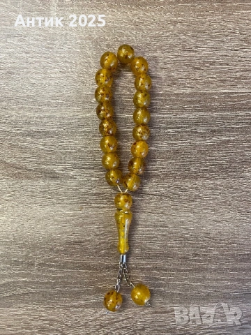 Винтидж броеница от бакелит (фатуран), медено-жълта