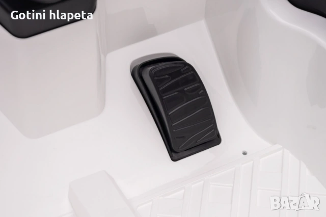 Акумулаторна КОЛА GLE63 4X4 12V,MP3 плейър, снимка 16 - Детски велосипеди, триколки и коли - 53248310