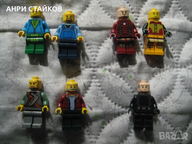 Продавам фигурки човечета на LEGO