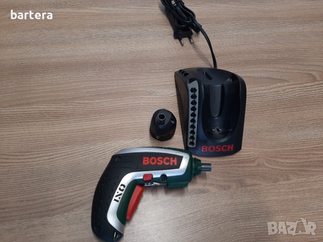 Акумулаторна отвертка Bosch D-70745, снимка 3 - Други инструменти - 37511707