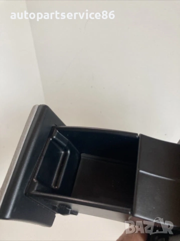 Държач за кутия за съхранение на таблото 320 Бензин за Mercedes Clk W209 (2005) A2096800679 , снимка 3 - Части - 54027930