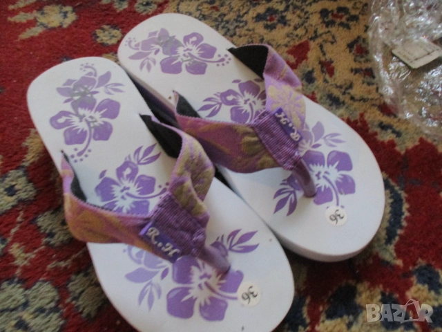 Дамски домашни чехли Уайкики НОВИ, снимка 5 - Пантофи - 49429505