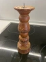 Дървен ретро свещник, снимка 1